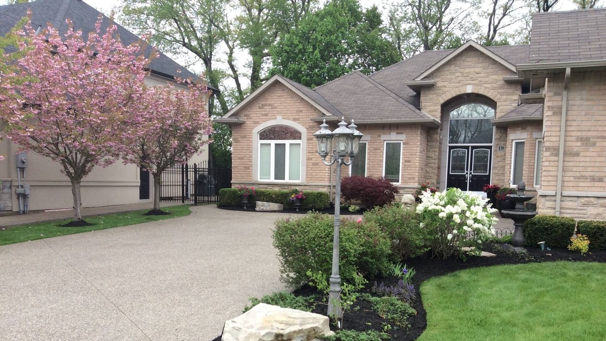 Ancaster House | 2019 Canadian Open Bungalow on private street - 5 mins from Hamilton G&CC