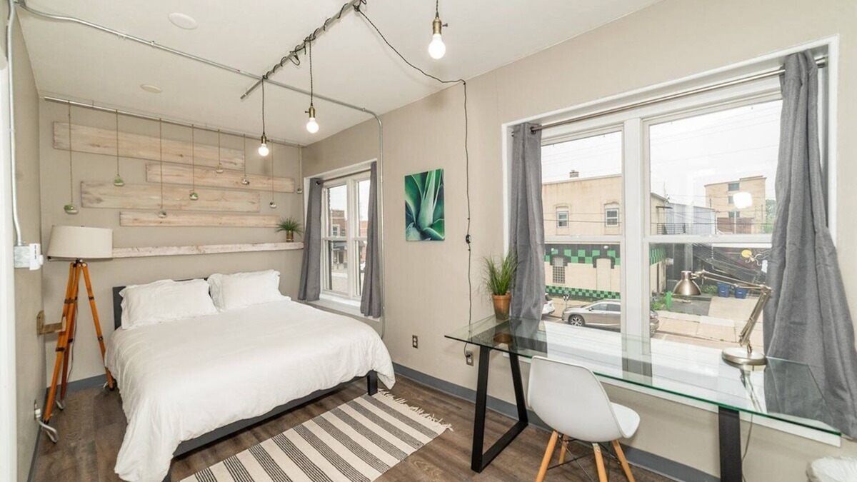 Appleton Apartment | 203 - Downtown 1 Bedroom Apartment