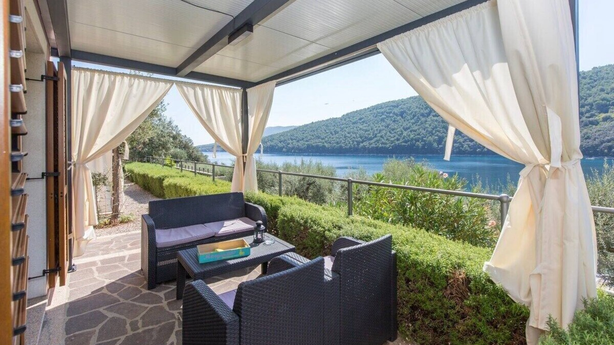 Duga Luka Apartment | 210 Sea Side 2 bedrooms Holiday Apartment SeaView