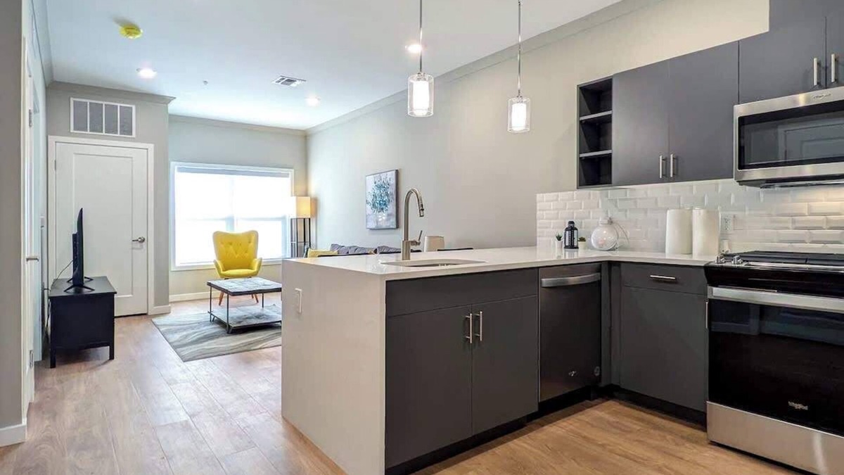 Dunellen Apartment | 212 Modern 1BR Apt Walk to NJTransit
