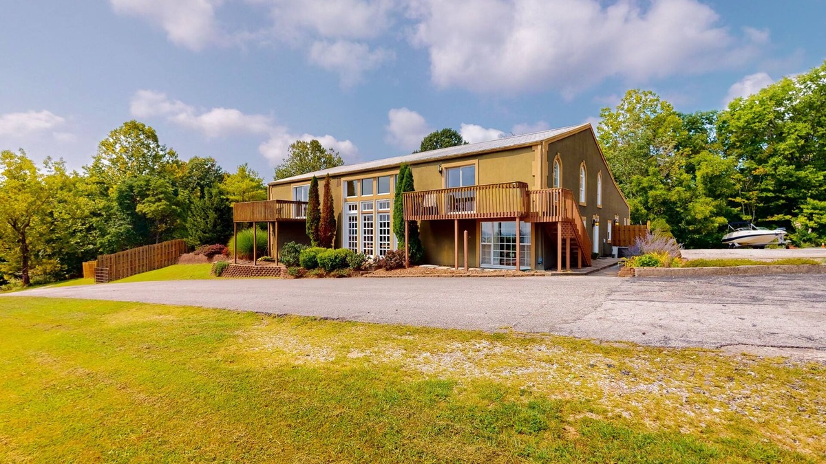 Bloomington Cabin | 22 Acres overlooking Hoosier National Forest and beautiful Lake Monroe