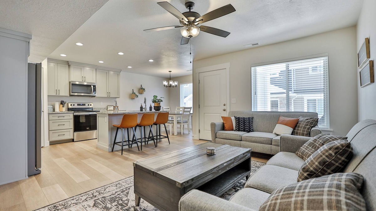 Garden City House | 220 - Bear Lake Escapes. Centrally Located & Beautifully Done