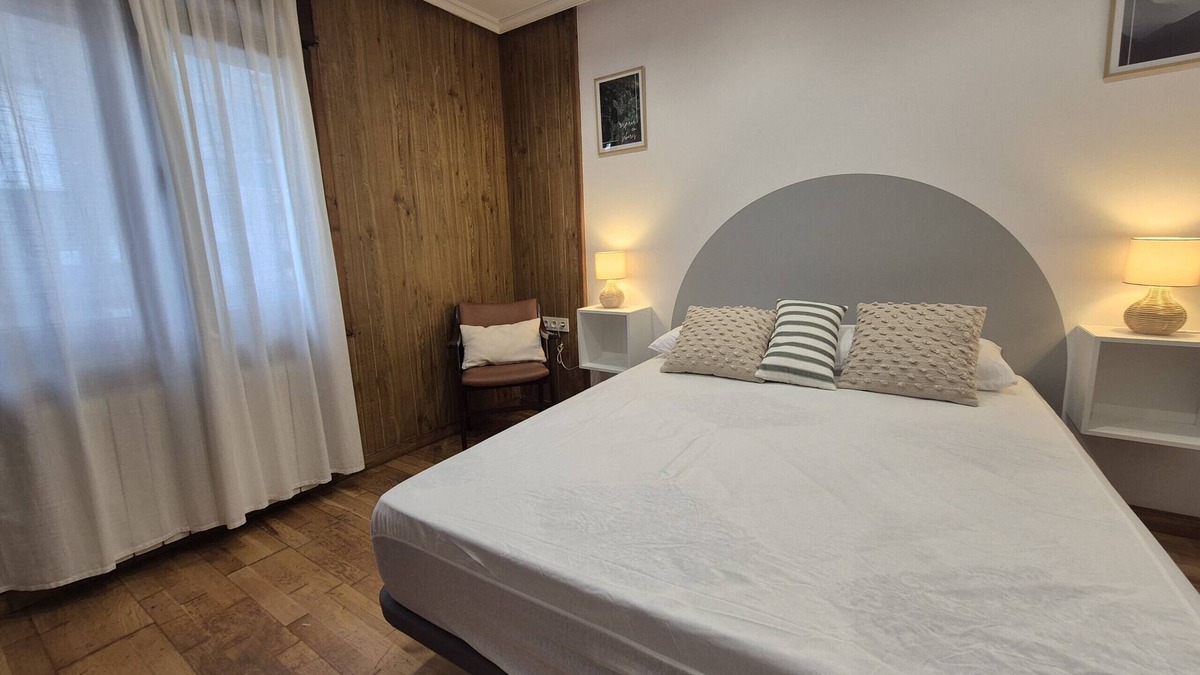 Arriondas Ski Chalet | 22A04 Casa Azul del corral de abaju en Arriondas