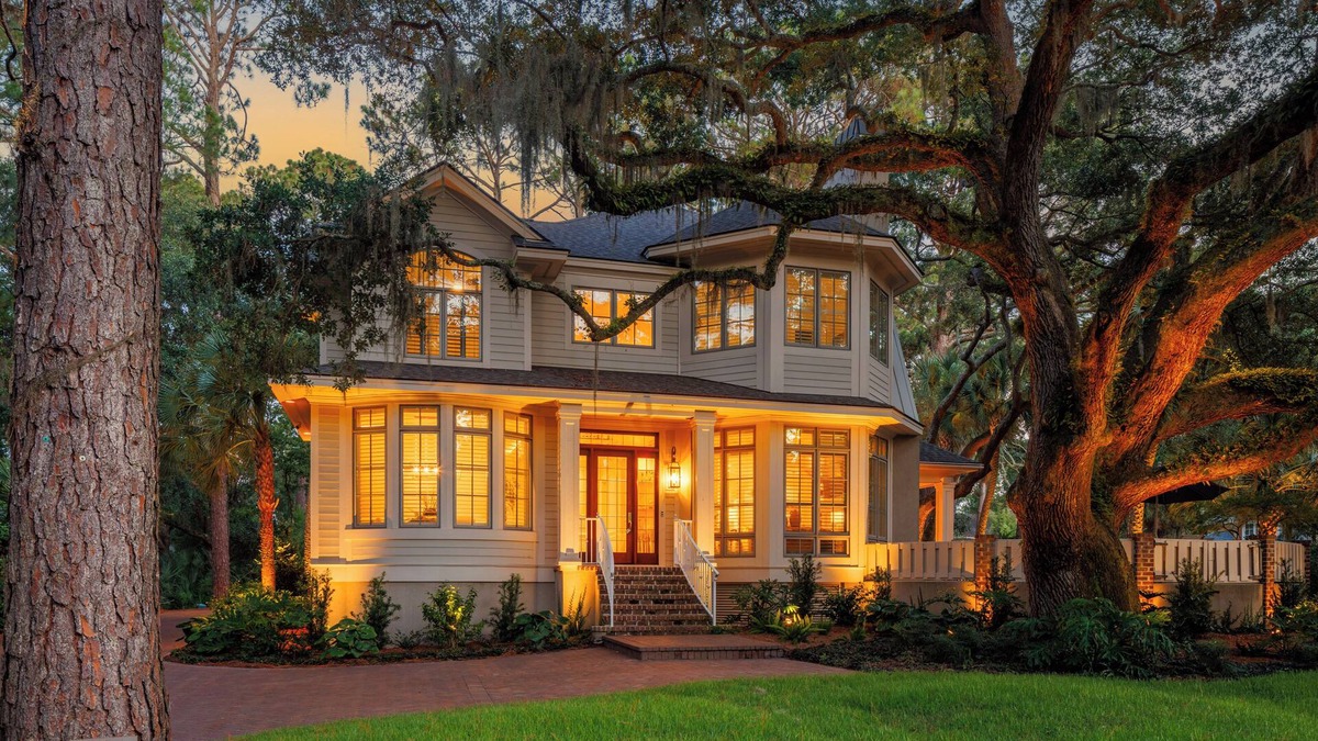 Sea Pines House | 23 South Beach Lane @ Sea Pines | Steps to Beach | Pool & Spa | Pickleball