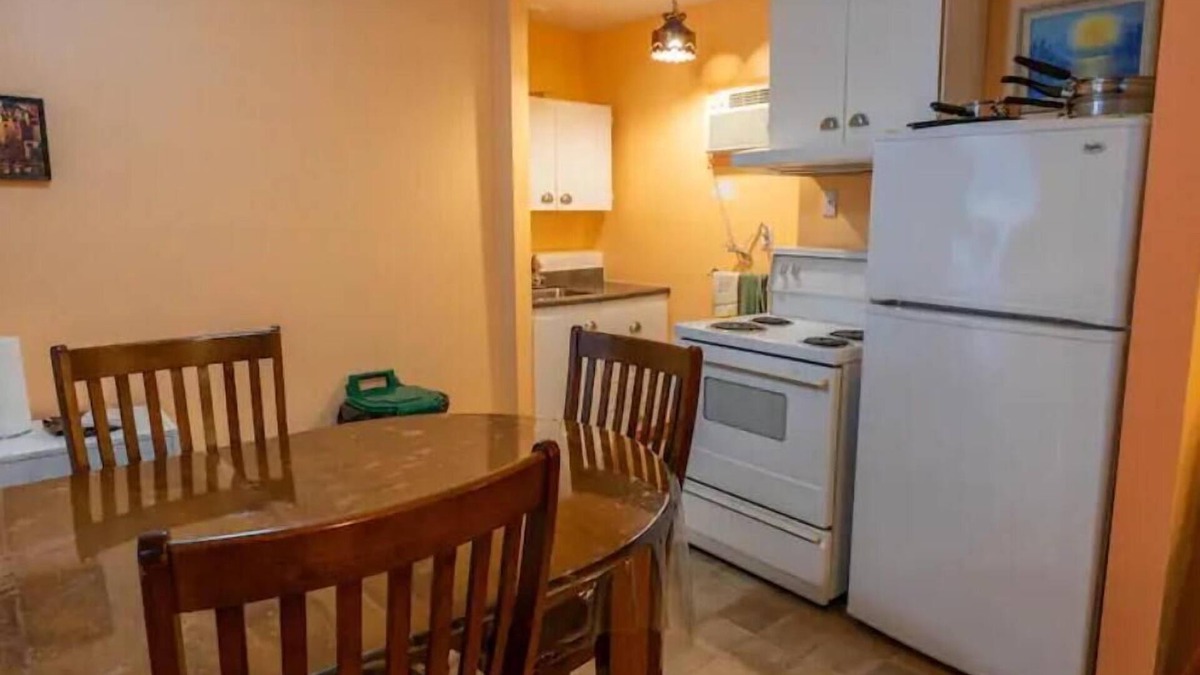 Mauricie House | 233 Séjour en Famille