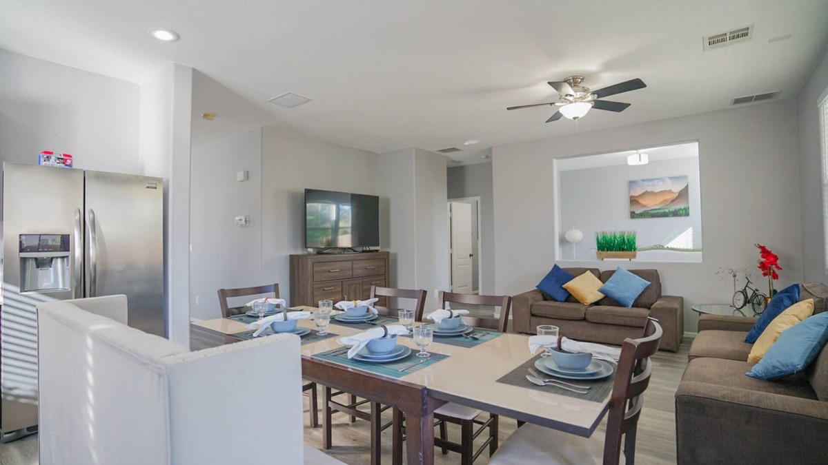 North Las Vegas House | 2400SqFt House 6beds 3bath Pool table BBQ