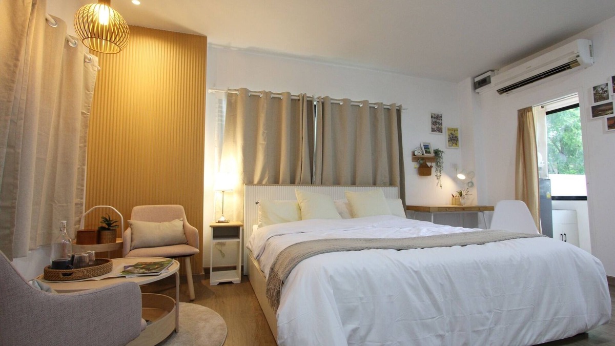 Lat Krabang House | 24hr Cozy stay BKK Near Airport and Mall Train to Town Room LatKrabang