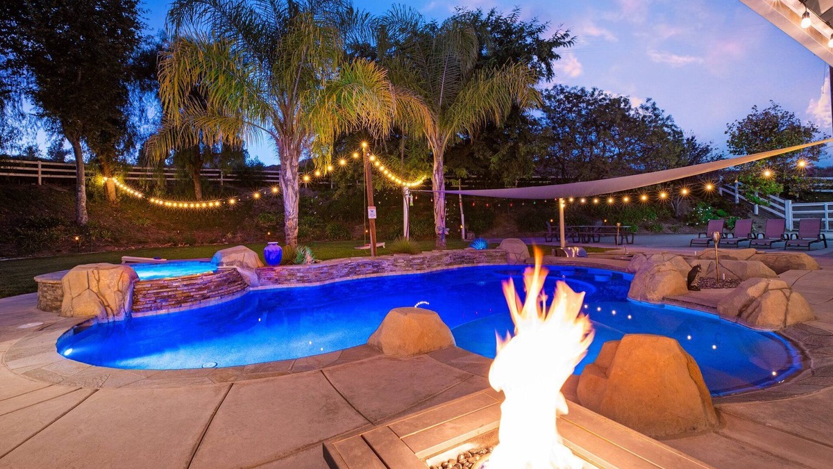 Temecula House | 25%Off Sept WkDays Pool,Spa, 8 Beds, Great Reviews