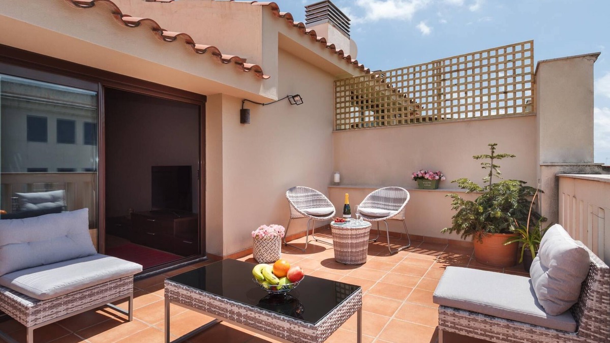 Mataro Apartment | 25km Barcelona · Duplex with 2 terraces and close to the beach