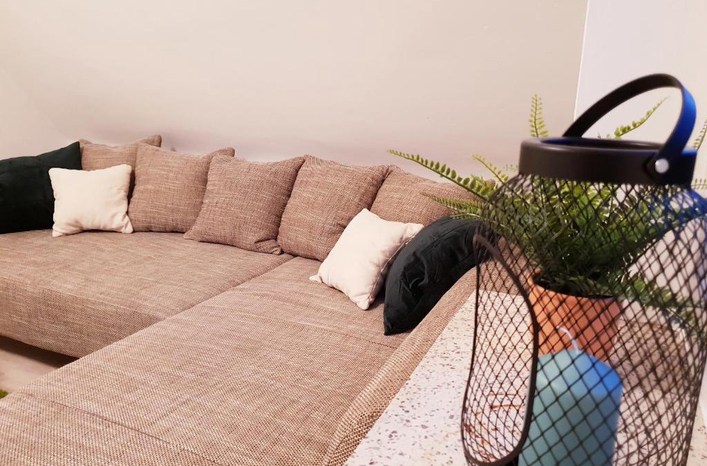 Elmshorn Apartment | 25mn to HH-2BR Kitchen&Netflix