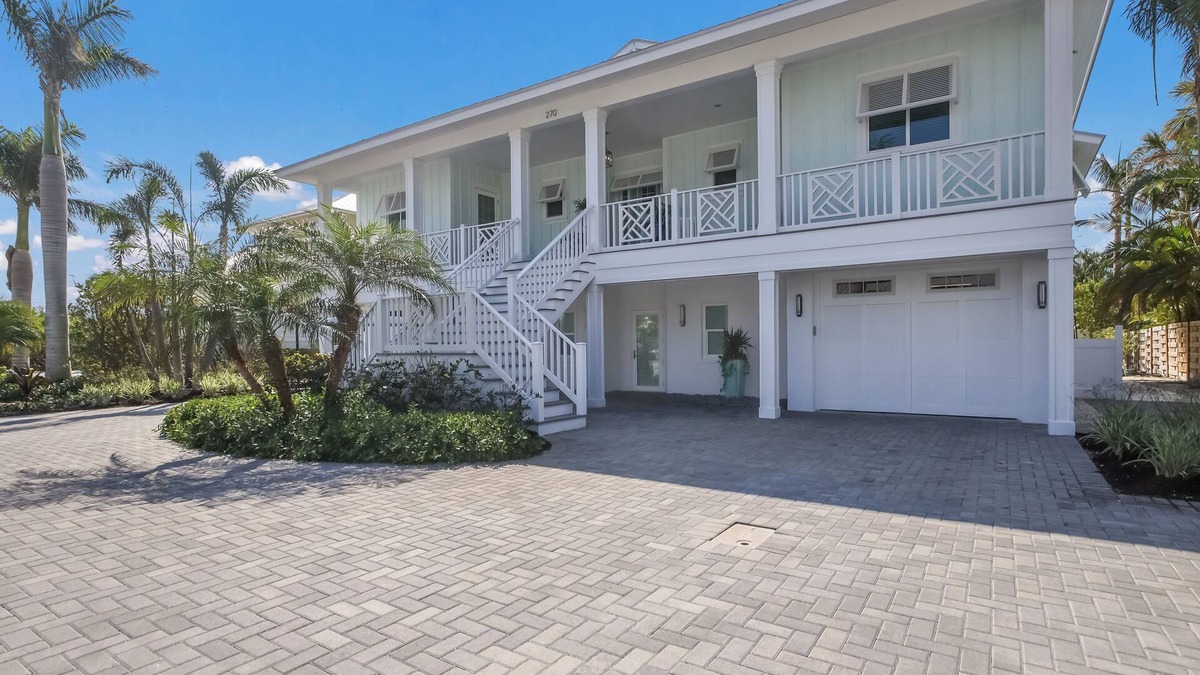 Golden Beach House | 270 Seabreeze | Private Pool | Boca Grande | 5 Bedroom - Sleeps 10