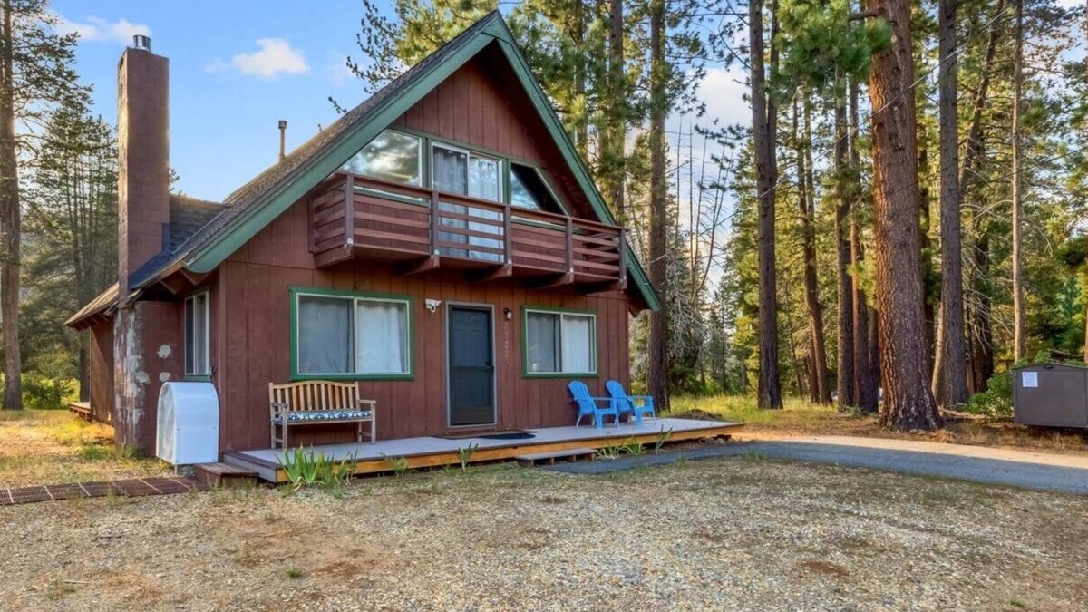 Christmas Valley Ski Chalet | 2782B River Front Chalet, quiet locationm fall discounts in place