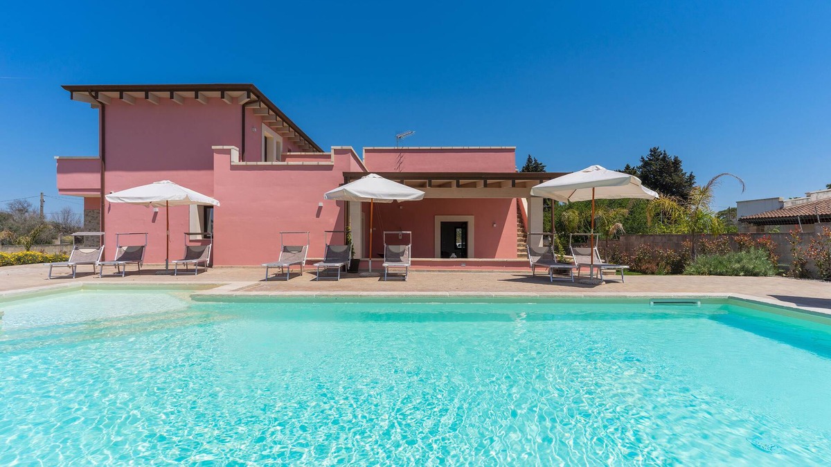 San Cesario di Lecce Villa | 2962 Villa di Aurora by Perle di Puglia