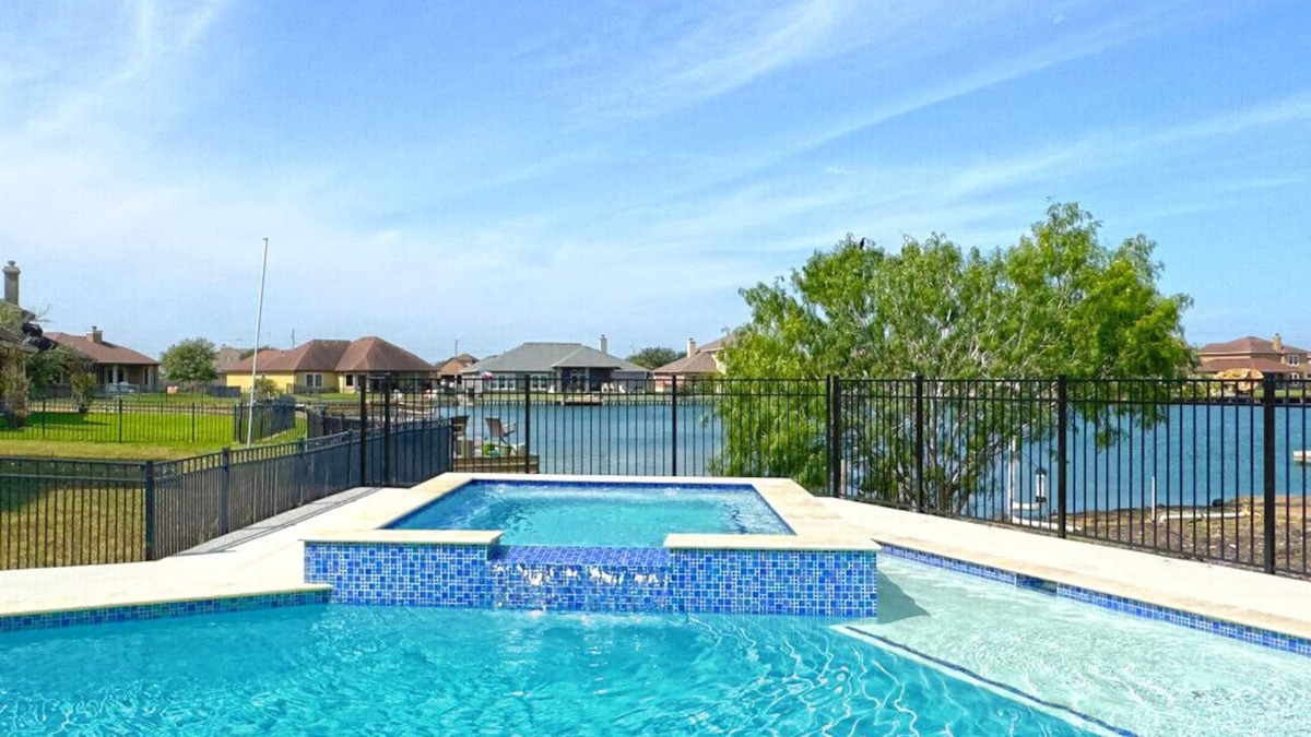 Robstown House | 299) Perfect for families!