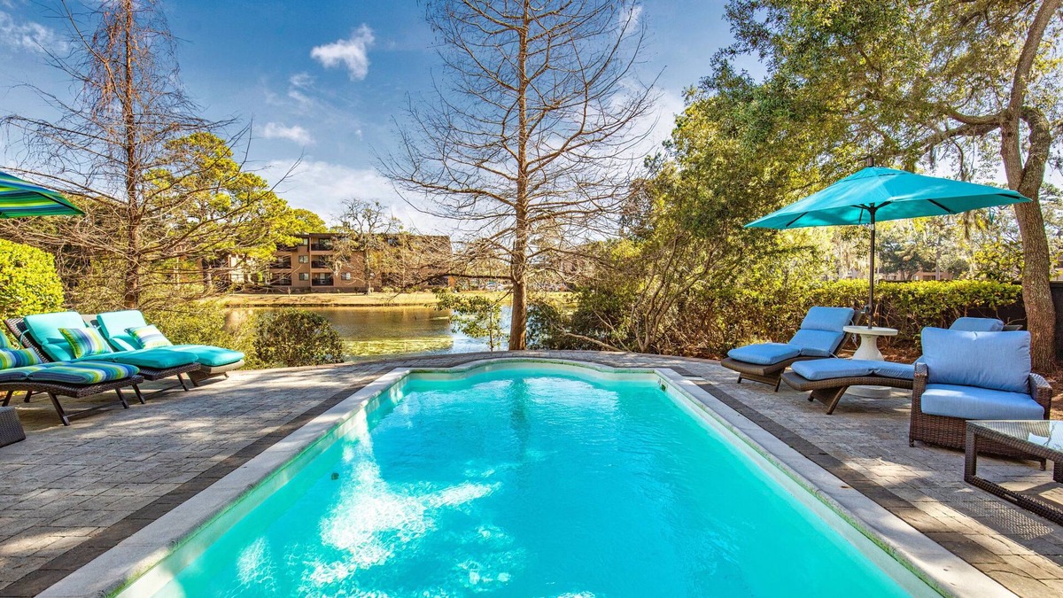 Folly Field House | 29SC Beach, Private Pool, Home Movie Theater, Large Groups Welcome