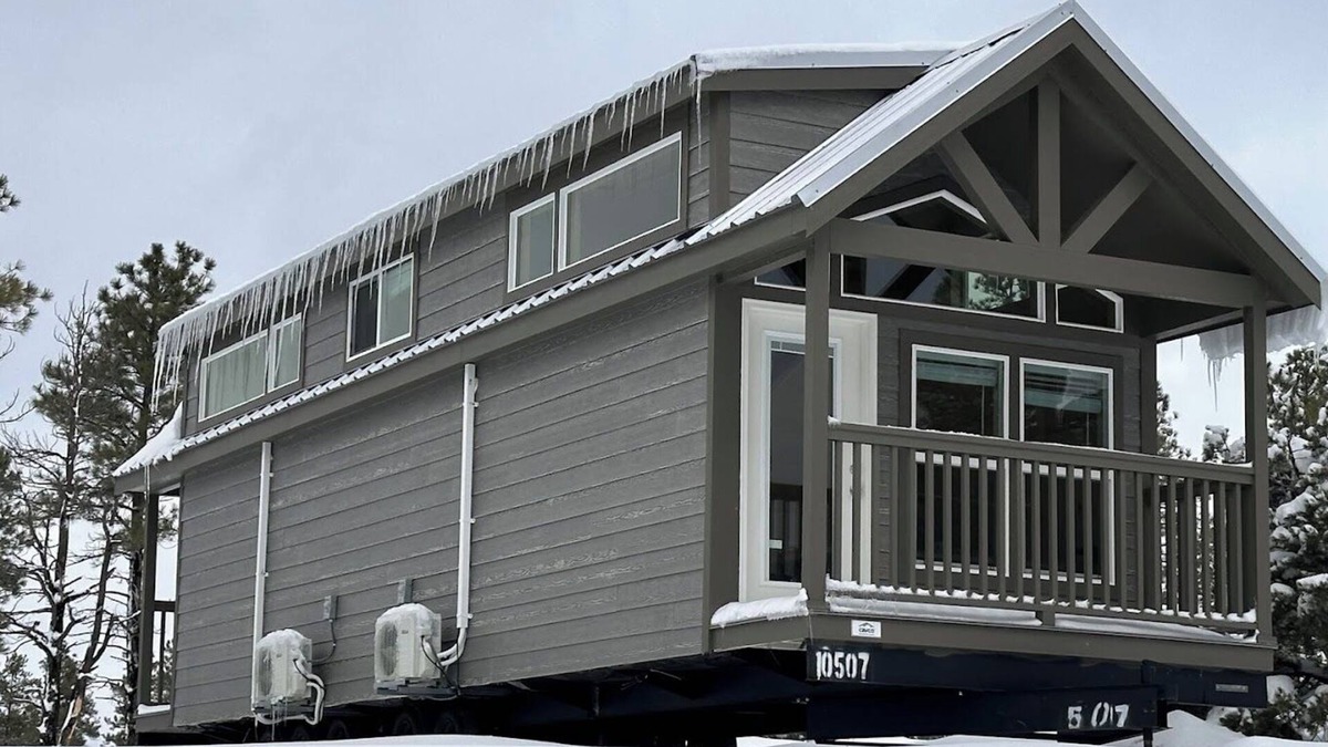 Williams Ski Chalet | 2A Cozy Chalet in Beautiful Williams with WiFi, AC and Mountain View with Patio