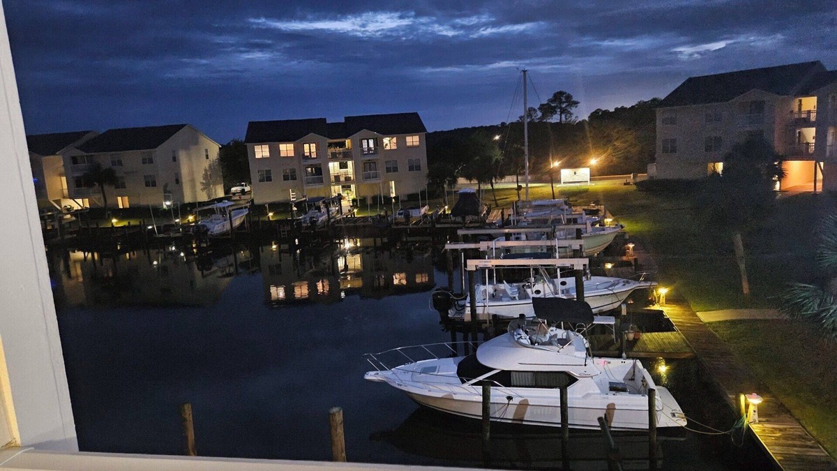 Gulf Park Estates Condo | 2BD/2 BR Water Front Condo . Haven in the springs