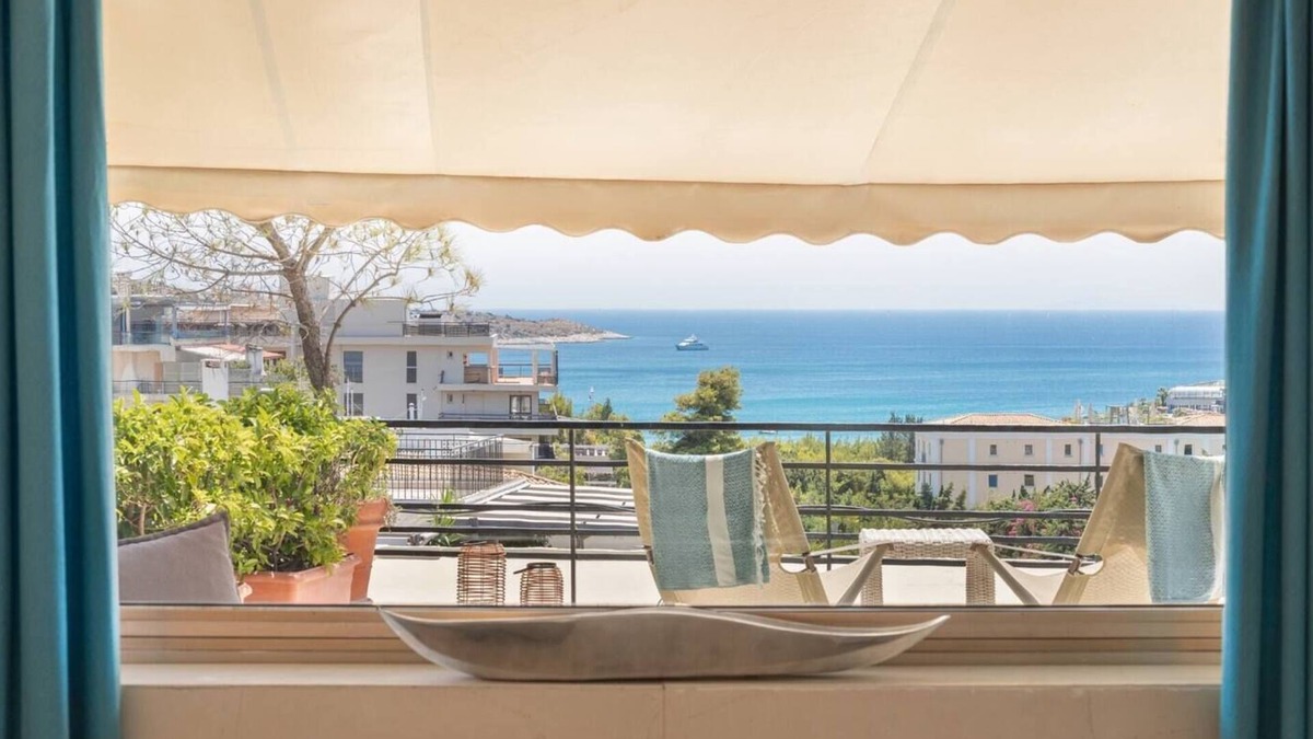 Vouliagmeni Apartment | 2BD Luxury Sea View Penthouse in Astir Beach