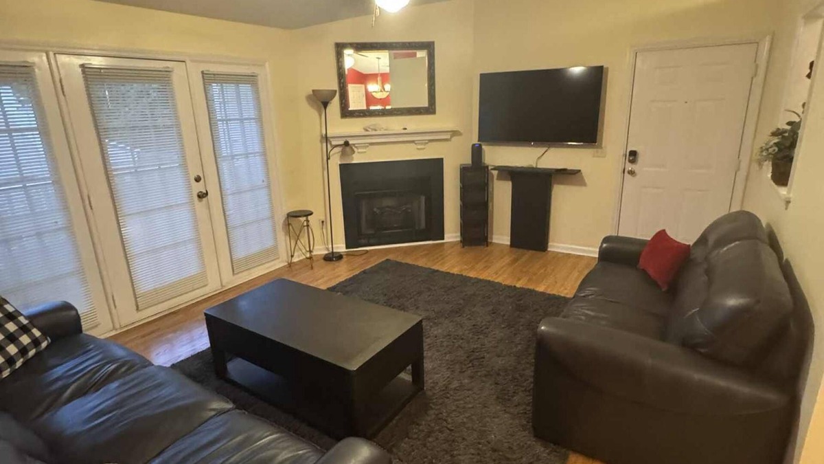 Greensboro Apartment | 2Bed 2Bath Cozy Apartment off Guilford college!