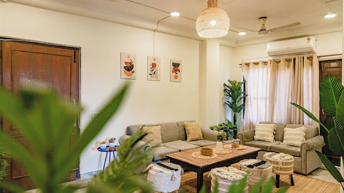 Hauz Khas Village Apartment | 2BHK Jewel by Hauz Khas Fort