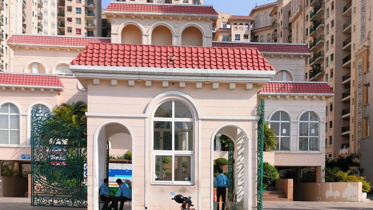 Greater Noida Apartment | 2bhk luxury apartment .