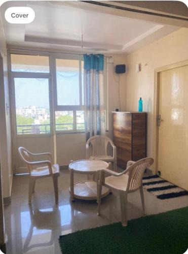 Gwalior Apartment | 2BHK spacious stay