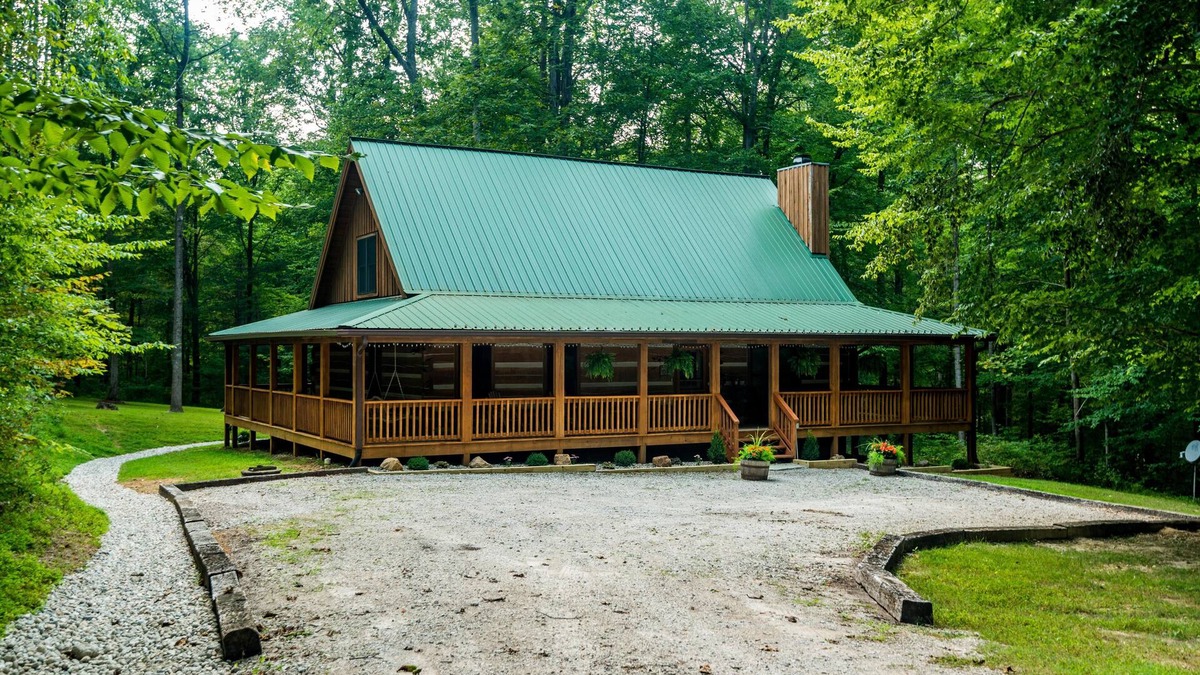 Gnaw Bone Cabin | 2BR, 2.5 BA