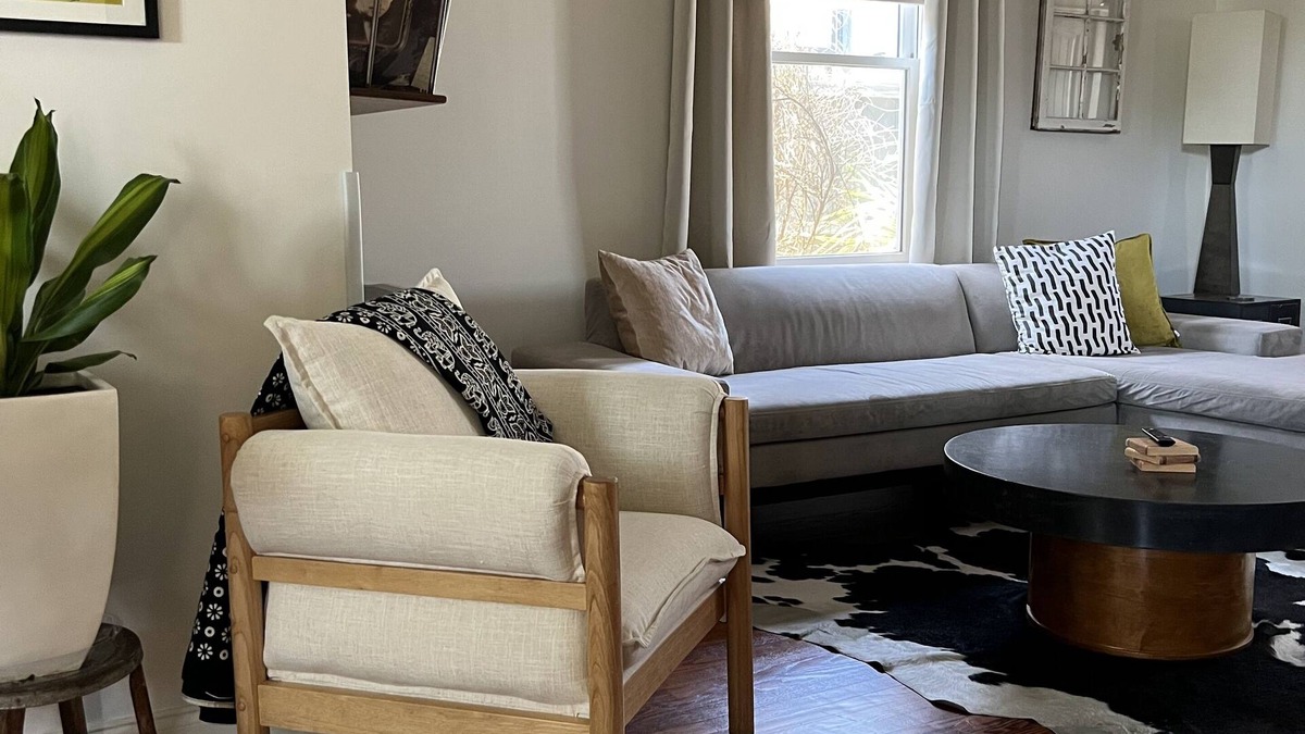 East End House | 2br/2ba Historic Home walking distance to downtown/5 points East Nashville