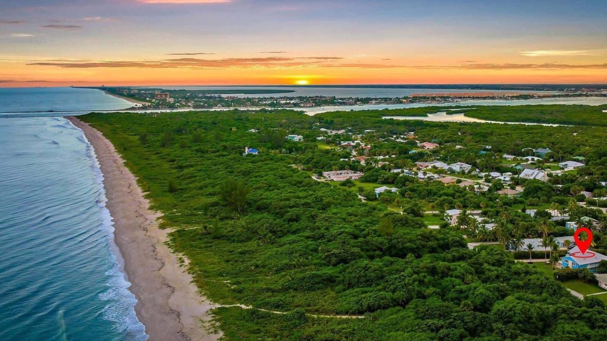 Fort Pierce Shores House | 2BR/2BA | Pets Stay for Free | Fall Discounts