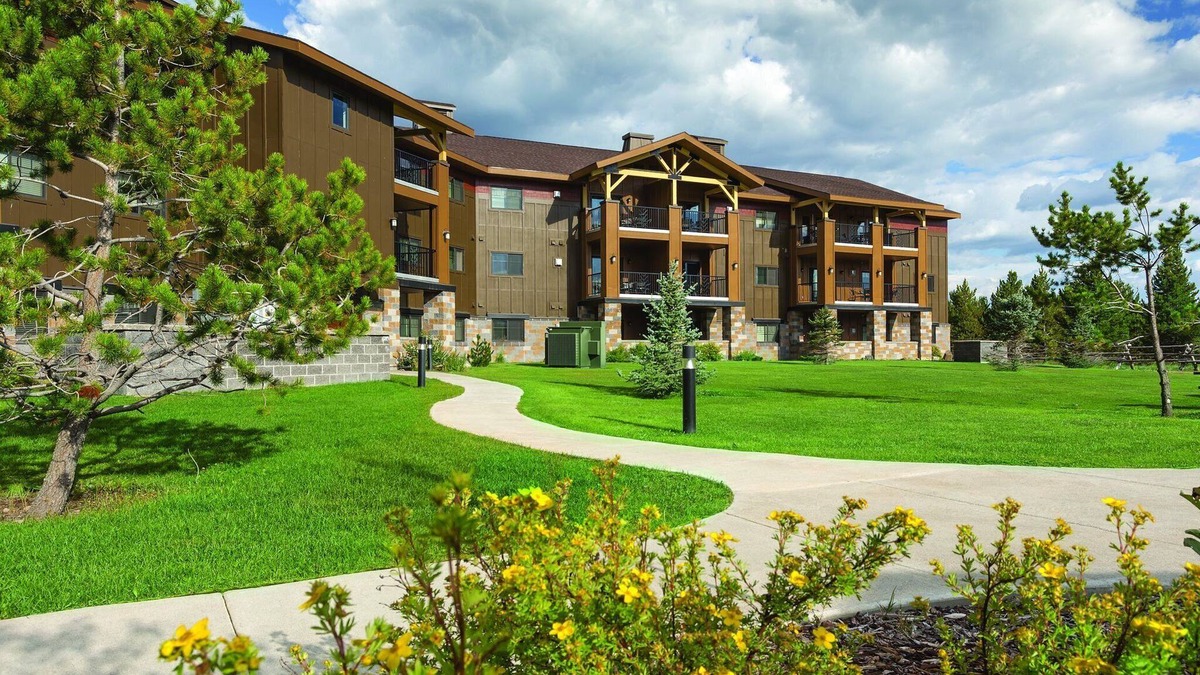 West Yellowstone Condo | 2BR/2Ba Worldmark Resort Condo, Best Pool TOP FLOOR! NICE!