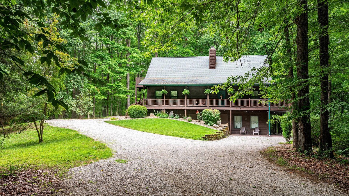 Unionville Cabin | 2BR 3BA