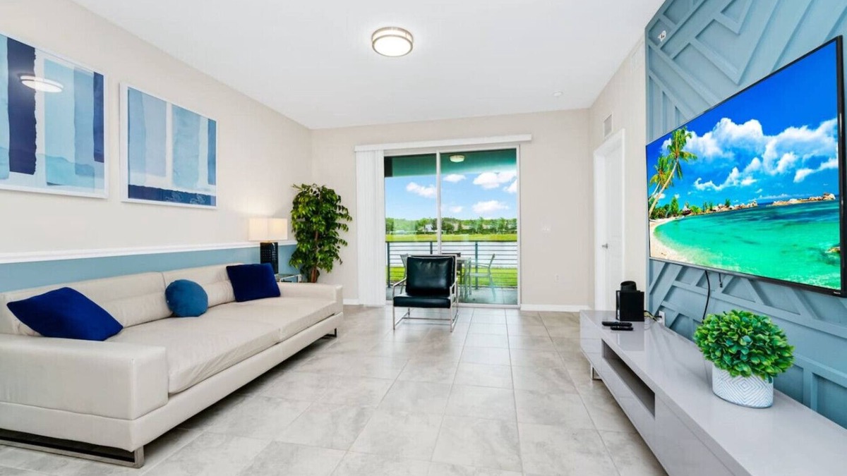 Kissimmee Apartment | 2BR Family Condo Near Disney, Universal & More!