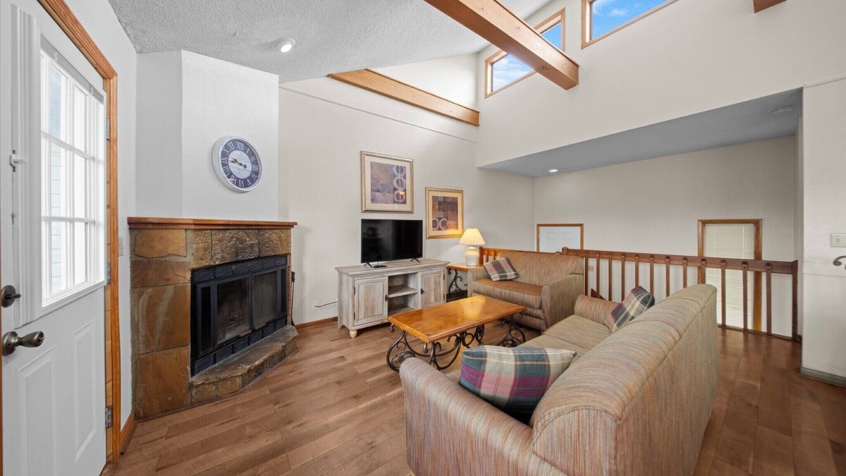 Lake Tansi House | 2BR Resort - Close to Lake & Full of Fun