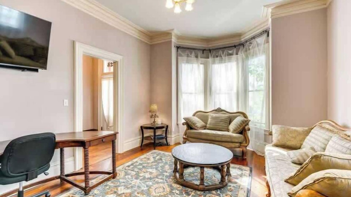 Alkali Flat House | 2BR Victorian Elegance near Downtown Sacramento!