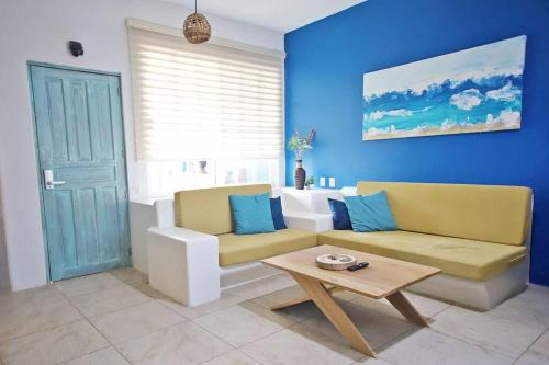 Rinconada Apartment | 2BR -Water at Mikasa- Fast WIFI, King beds, AC, Near beach, Pool