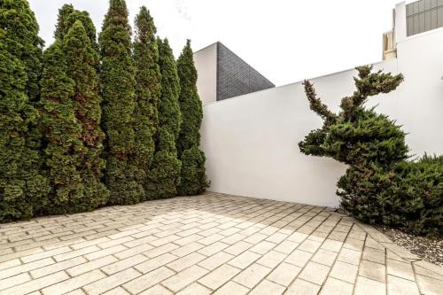 Seaholme House | 2BR with Free Parking 2min to Seaholme Station