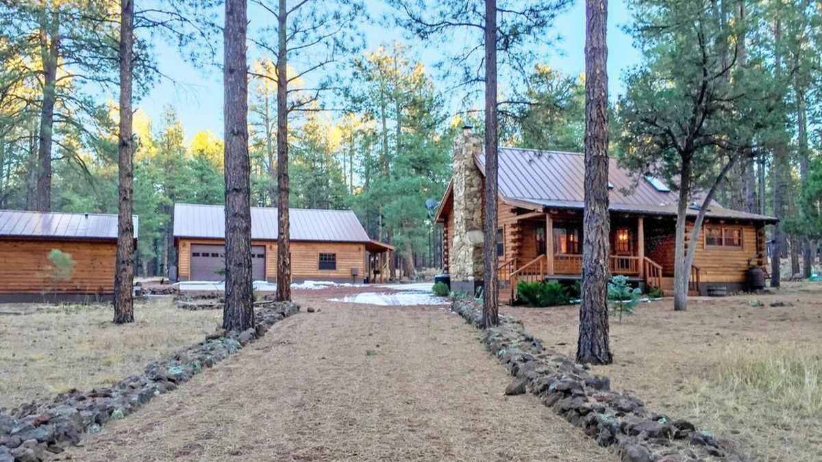 Williams Cabin | 2Cabins,3acres,Sleeps13,Williams, Grand Canyon,Sedona,Bearizona,hiking,relax!