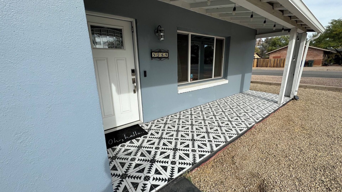Midtown House | 2nd St Gem! Fully remodeled inside and out!