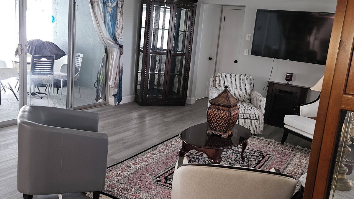 Hampton Homes House | 3/2 bedroom house EAST COAST FLORIDA Less than 10 minutes from BEACH
