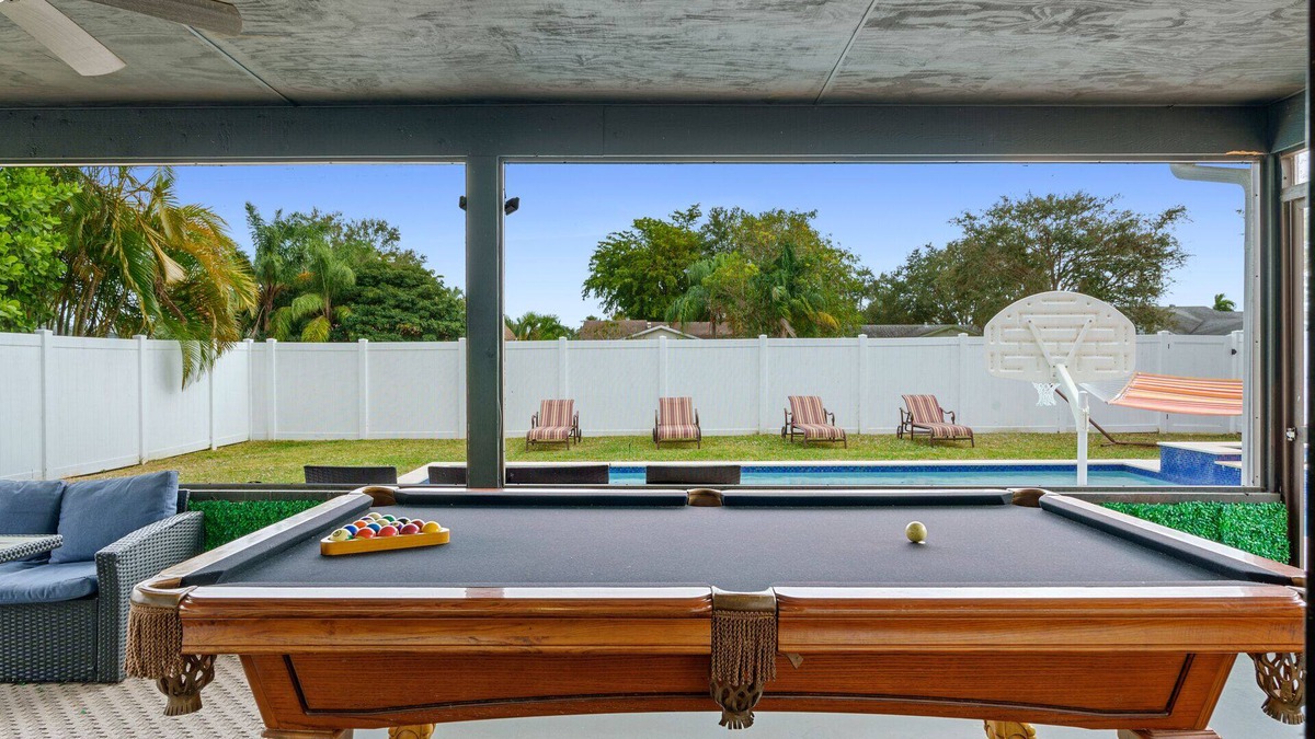 Whisper Walk House | 3/2 in Boca Raton Heated Salt Pool + Pickleball
