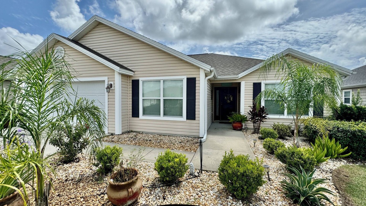 Charlotte House | 3/2 in The Village of Charlotte