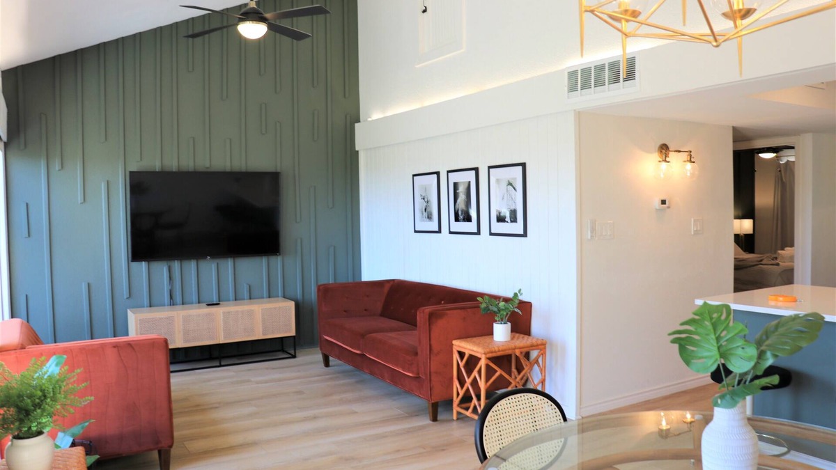 Comanche Point At Point Venture House | 3/2 MODERN GEM RECENTLY RENOVATED