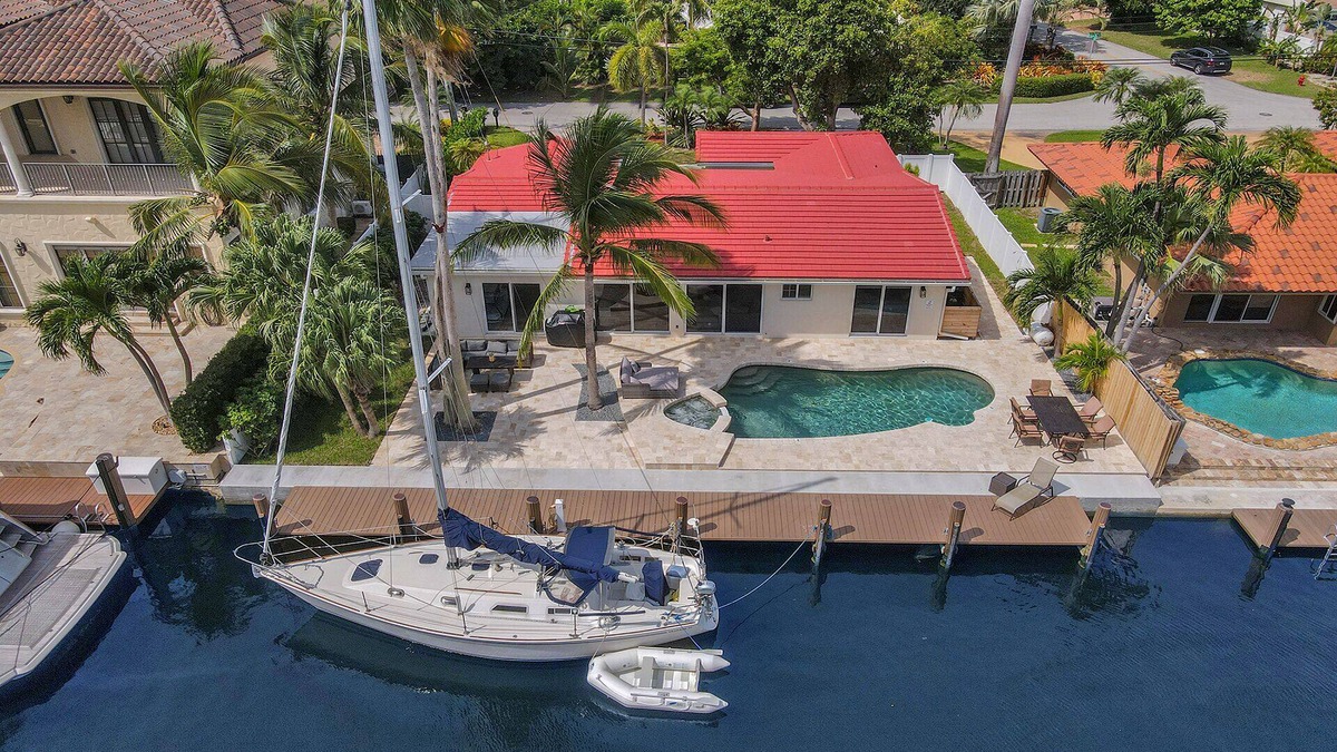 Terra Mar Island Estates House | 3/2 Waterfront Pool home on Private Island Walk to the Beach