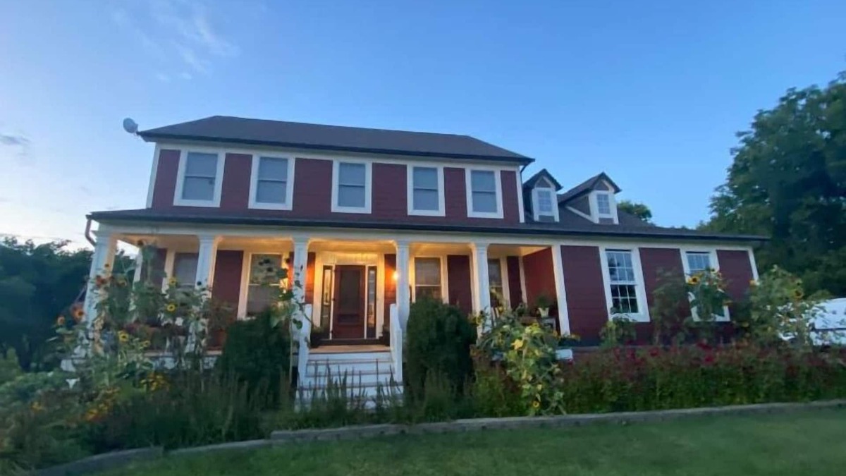 Goldsmith House | 3 BD, COZY SUITE, HOME AWAY FROM HOME