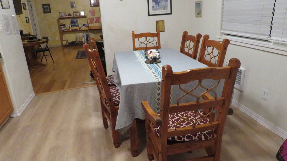 Bertsch-Oceanview House | 3 bdrm family hm- sleeps 7 near beach & redwoods w/jetted tub in Elk Valley