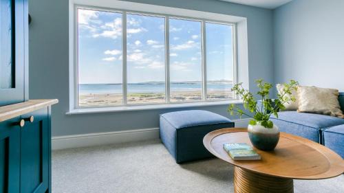 Rhosneigr House | 3 Beach Terrace