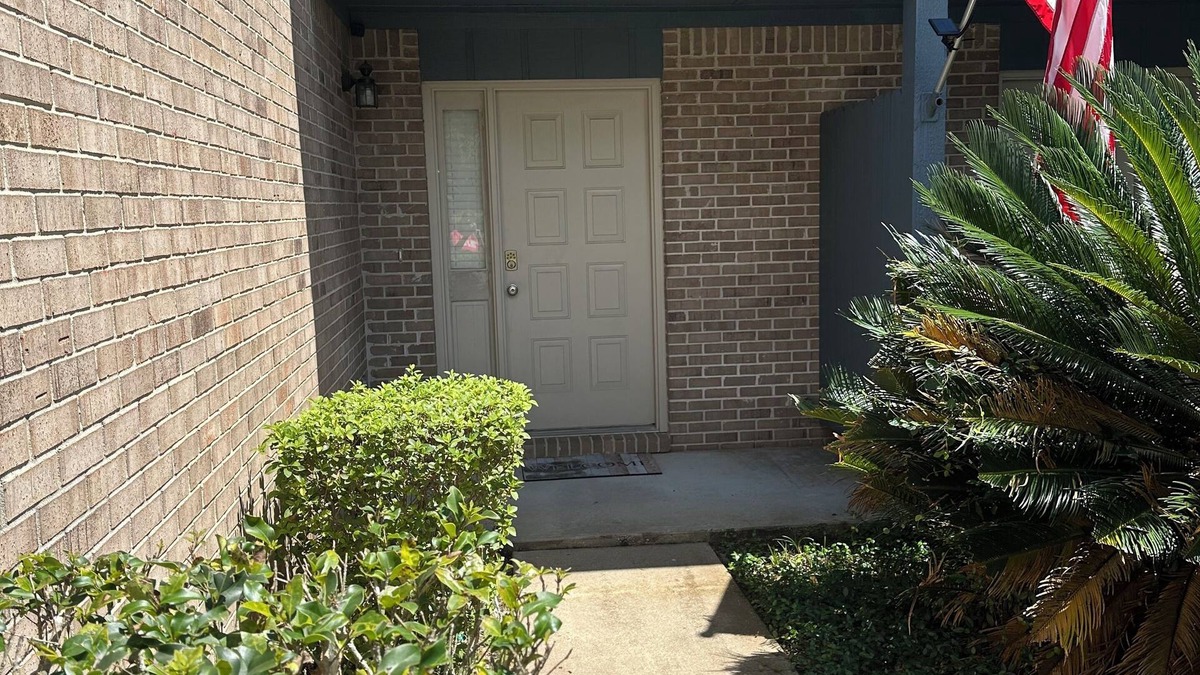 Niceville House | 3 bed 2-1/2 bath Townhome in quiet residential neighborhood of Niceville!