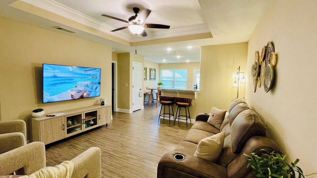 Florida Panhandle House | 3 Bed 2 Bath – Peaceful Retreat Near Pensacola and Beaches