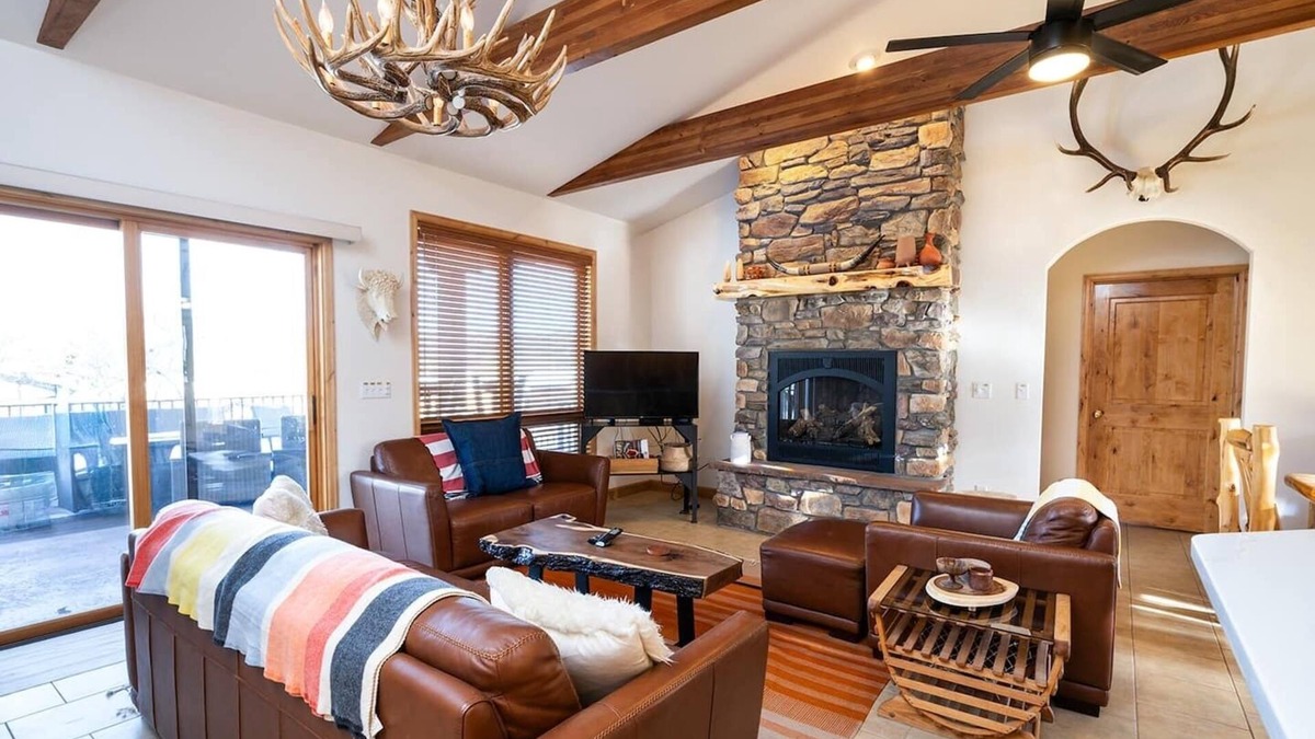 Buena Vista House | 3 Bed/2 Bath with Rec Room, Hot Tub, Sauna and Outdoor Living!