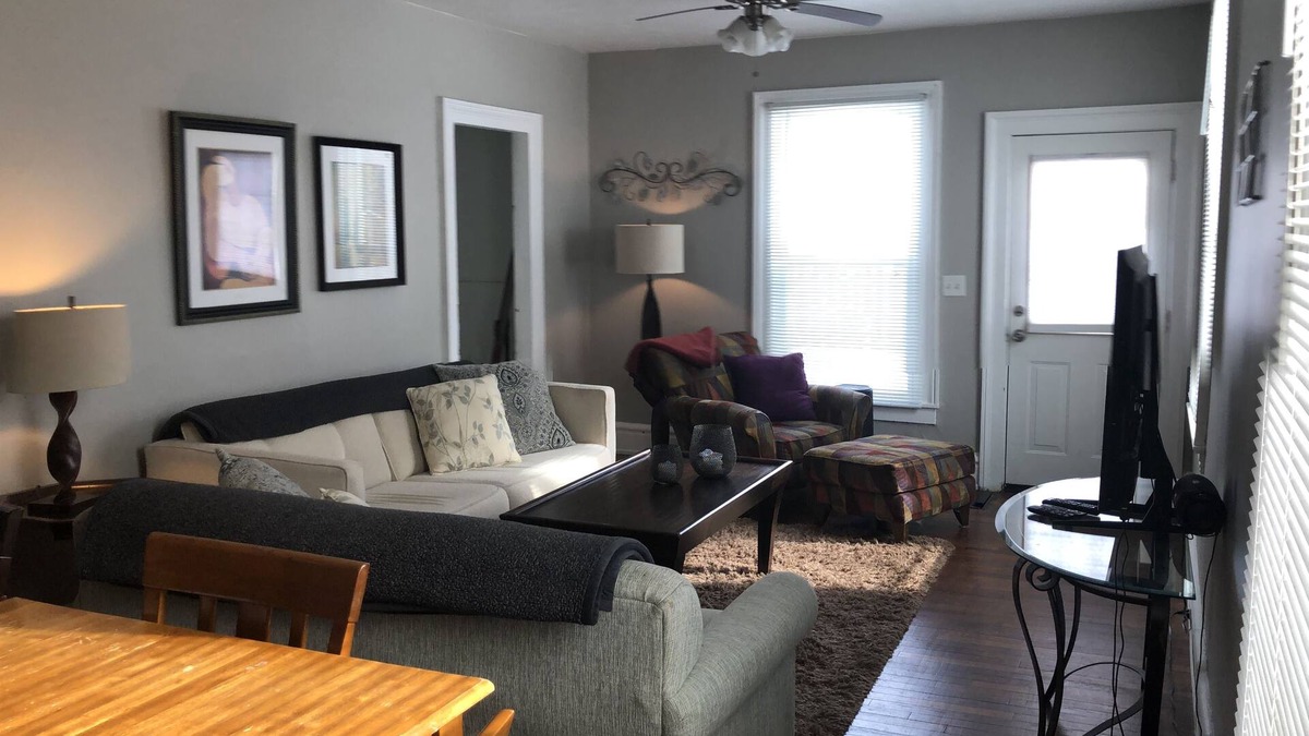 Westside Connection House | 3 Bed - 3 Full Bath, 2 En Suites, Large Patio, Shaded Yard & Fire Pit